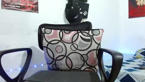 Snapshot of guts_x chatting on 02/27/25, 08:09 Guts online show from 02/27/25, 08:09