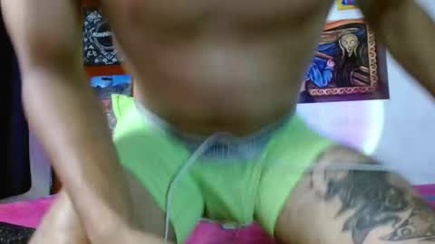 Snapshot of guts_x chatting on 09/25/25, 02:04 Guts online show from 09/25/25, 02:04