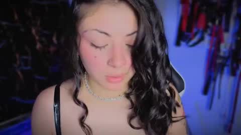 Snapshot of guxplo chatting on 03/21/26, 03:48 Antonella online show from 03/21/26, 03:48