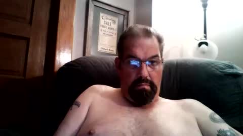 Snapshot of guy4fun8 chatting on 09/19/25, 08:16 guy4fun8 online show from 09/19/25, 08:16