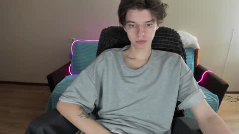 Snapshot of guy_liam1 chatting on 12/02/24, 05:04 guy_liam1 online show from 12/02/24, 05:04