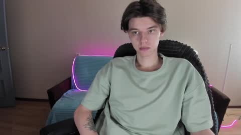 Snapshot of guy_liam1 chatting on 12/27/24, 12:34 guy_liam1 online show from 12/27/24, 12:34