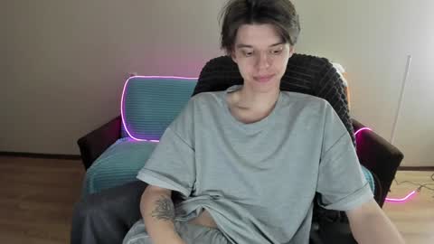 Snapshot of guy_liam1 chatting on 12/29/24, 07:43 guy_liam1 online show from 12/29/24, 07:43