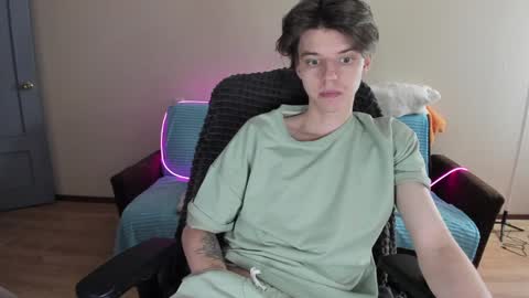 Snapshot of guy_liam1 chatting on 01/14/25, 02:11 guy_liam1 online show from 01/14/25, 02:11