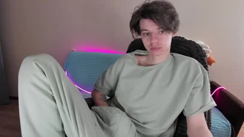 Snapshot of guy_liam1 chatting on 01/25/25, 08:21 guy_liam1 online show from 01/25/25, 08:21