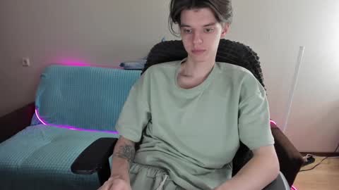 Snapshot of guy_liam1 chatting on 02/11/25, 12:58 guy_liam1 online show from 02/11/25, 12:58