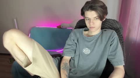 Snapshot of guy_liam1 chatting on 02/19/25, 02:23 guy_liam1 online show from 02/19/25, 02:23