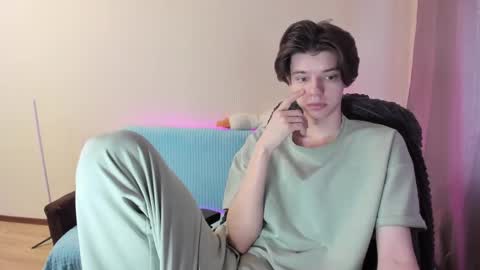 Snapshot of guy_liam1 chatting on 02/23/25, 06:17 guy_liam1 online show from 02/23/25, 06:17