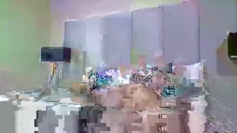 guy_next_door_1978 online show from 04/27/26, 08:01