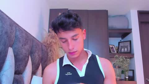 Snapshot of guy_twinks chatting on 12/13/24, 08:26 Gabriel online show from 12/13/24, 08:26