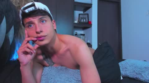 Snapshot of guy_twinks chatting on 01/09/25, 11:56 Gabriel online show from 01/09/25, 11:56