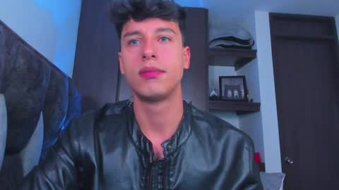 Snapshot of guy_twinks chatting on 01/23/25, 08:56 Gabriel online show from 01/23/25, 08:56