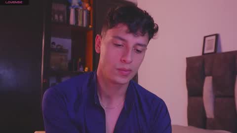 Snapshot of guy_twinks chatting on 12/16/25, 11:21 Gabriel online show from 12/16/25, 11:21