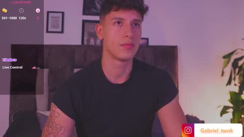 Snapshot of guy_twinks chatting on 03/28/26, 04:45 Gabriel online show from 03/28/26, 04:45