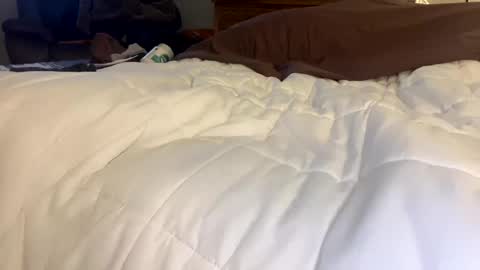 guyatx online show from 10/15/25, 04:23