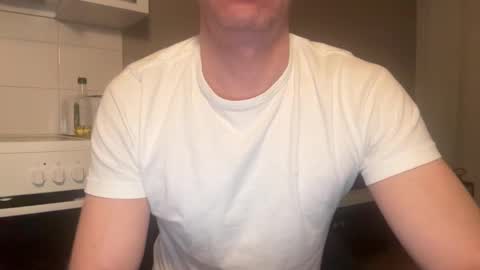 Snapshot of guyfromfinland1981 chatting on 01/19/26, 06:28 NaughtyFitHusband online show from 01/19/26, 06:28