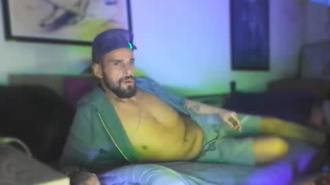 Snapshot of guyst_049 chatting on 03/13/26, 12:01 GuyST049 online show from 03/13/26, 12:01