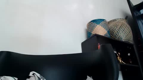 Snapshot of guytav30 chatting on 01/16/25, 01:36 Andy online show from 01/16/25, 01:36