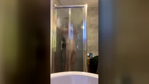 Workmans cam online show from 12/19/25, 04:36