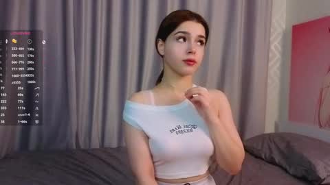 Snapshot of gwendolyndrews chatting on 10/03/25, 01:13 Lisa online show from 10/03/25, 01:13