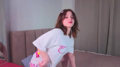 Snapshot of gwendolyndrews chatting on 10/21/25, 01:50 Lisa online show from 10/21/25, 01:50