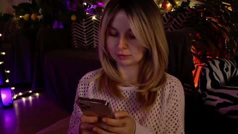 gwenhilton online show from 02/04/25, 09:07