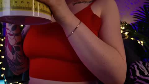 gwenhilton online show from 02/18/25, 09:54