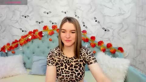 gwensmitt online show from 10/30/25, 12:01