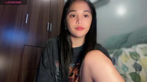 Snapshot of gwynmylove chatting on 05/25/26, 02:34 Gwyn online show from 05/25/26, 02:34