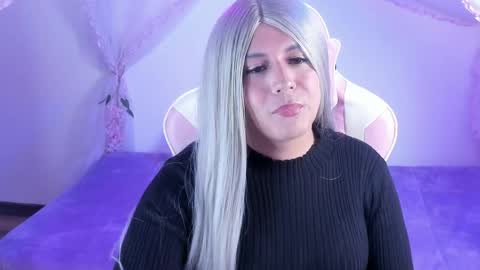 Snapshot of gyal_isabella chatting on 04/27/26, 02:04 Isabella online show from 04/27/26, 02:04