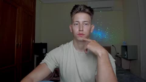 Snapshot of gym_alpha chatting on 03/01/25, 10:53 Oliver online show from 03/01/25, 10:53