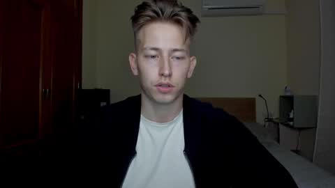 Snapshot of gym_alpha chatting on 03/02/25, 08:18 Oliver online show from 03/02/25, 08:18