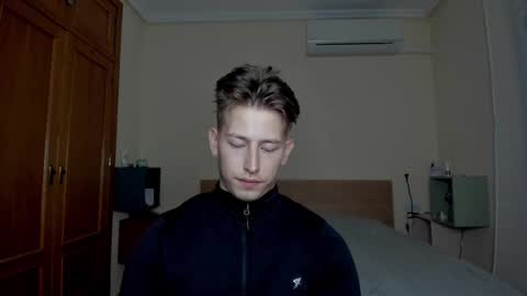 Snapshot of gym_alpha chatting on 03/12/25, 07:59 Oliver online show from 03/12/25, 07:59