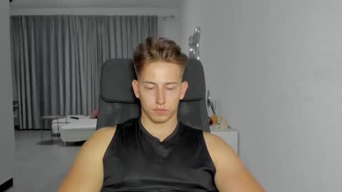 Snapshot of gym_alpha chatting on 10/16/25, 07:59 Oliver online show from 10/16/25, 07:59