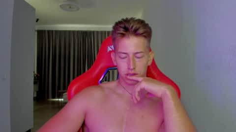 Oliver online show from 11/11/25, 12:38