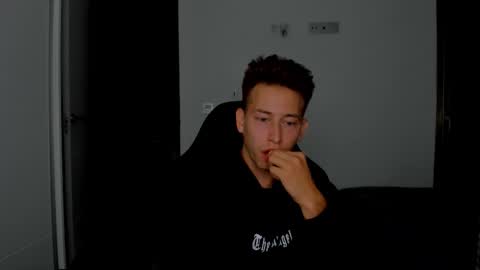 Snapshot of gym_alpha chatting on 03/14/26, 10:04 Oliver online show from 03/14/26, 10:04