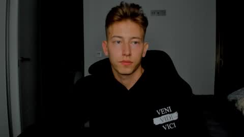 Snapshot of gym_alpha chatting on 03/25/26, 10:27 Oliver online show from 03/25/26, 10:27