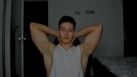 Snapshot of gym_alpha chatting on 04/08/26, 06:52 Oliver online show from 04/08/26, 06:52