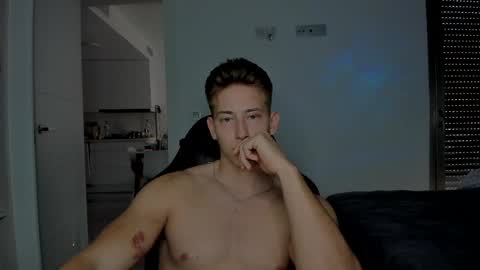 Snapshot of gym_alpha chatting on 04/14/26, 04:13 Oliver online show from 04/14/26, 04:13