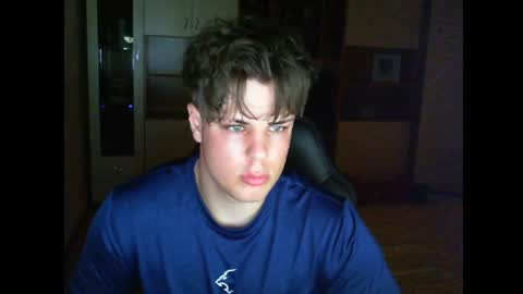 gymguy0505 online show from 05/17/26, 02:46