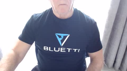 Snapshot of gymguyuk28 chatting on 02/15/26, 04:03 Gymguy online show from 02/15/26, 04:03