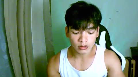 Snapshot of gymnasmenos chatting on 03/17/26, 01:25 AJ online show from 03/17/26, 01:25