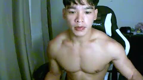 Snapshot of gymnasmenos chatting on 03/21/26, 05:16 AJ online show from 03/21/26, 05:16