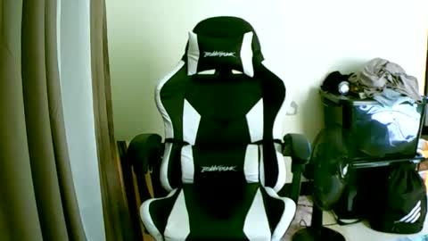 Snapshot of gymnasmenos chatting on 03/23/26, 12:47 AJ online show from 03/23/26, 12:47