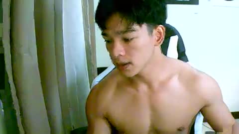 Snapshot of gymnasmenos chatting on 03/30/26, 08:37 AJ online show from 03/30/26, 08:37