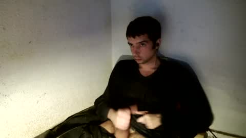 Snapshot of h1dden_reality chatting on 06/15/26, 10:23 h1dden_reality online show from 06/15/26, 10:23