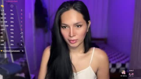 Snapshot of h34rtsforcami chatting on 07/27/26, 04:30 Camila online show from 07/27/26, 04:30