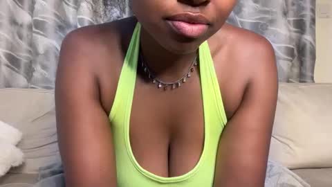 Snapshot of h_o_t_goddess chatting on 05/27/26, 02:52 h_o_t_goddess online show from 05/27/26, 02:52