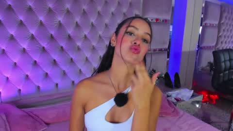 Snapshot of haari02 chatting on 04/14/26, 08:15 Haari online show from 04/14/26, 08:15