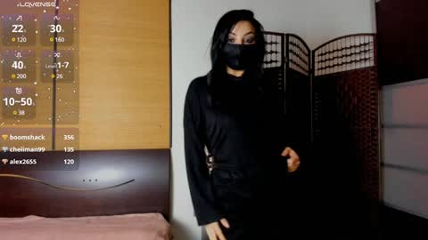 Snapshot of habibi_moon chatting on 01/04/25, 02:46 Linda online show from 01/04/25, 02:46